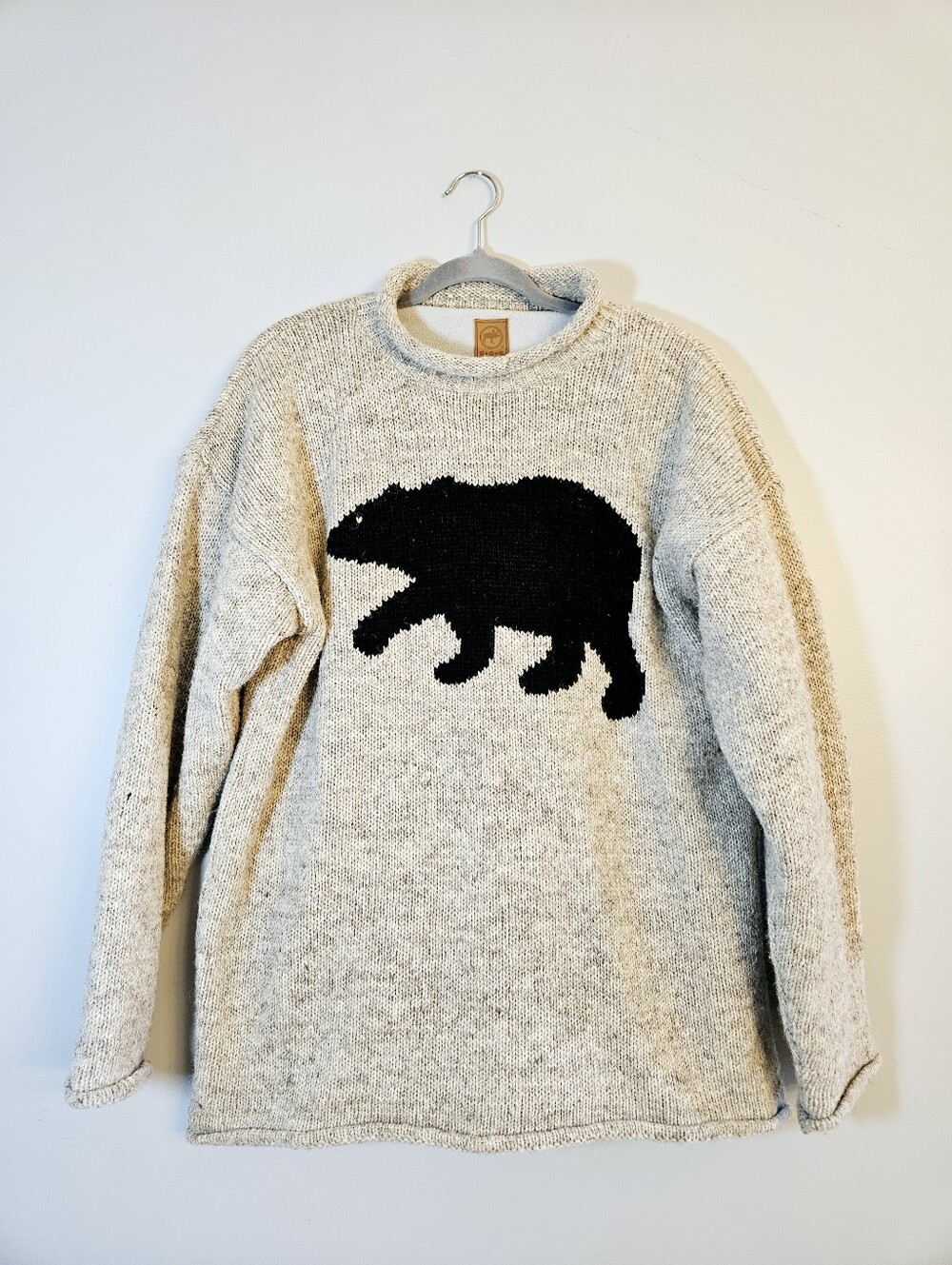 GGS 100% Wool Fleece Lined Pullover Sweater Size L Grey Bear Canadiana